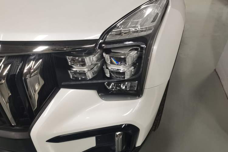 Used GAC Trumpchi GS8 2020 GS8S 390T Two-Wheel Drive Luxury Smart Connectivity Version Left Front Headlight