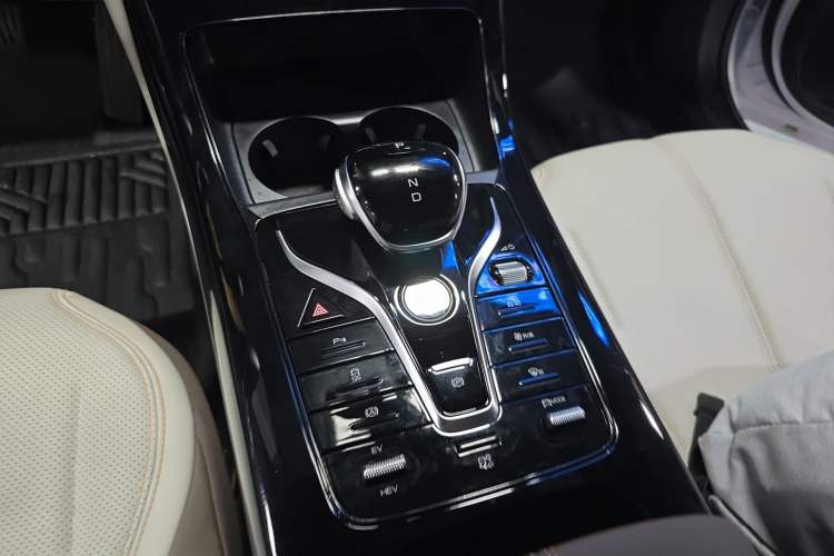 Used BYD Qin PLUS 2024 HONOR Edition DM-i 55KM Leading Model