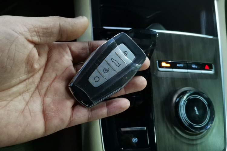 Used Geely Auto Monjaro L 2025 Dongfang Yao 2.0TD Automatic All-Wheel-Drive Wangyue Edition
