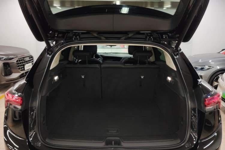 Used Buick Envision 2022 Encore S 652T Two-Wheel-Drive Luxury Model Trunk