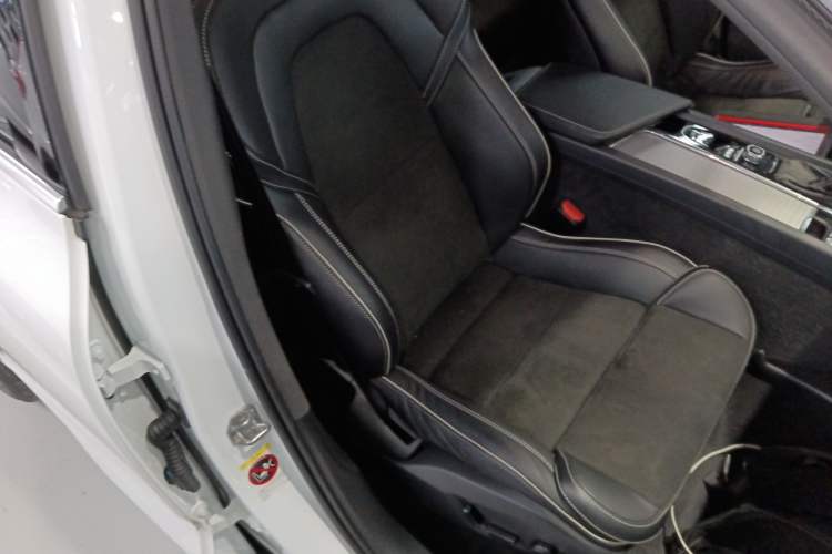 Used Volvo XC60 2018 T5 4x4 Smart & Sporty Edition