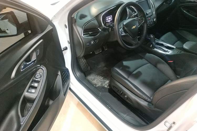 Used Chevrolet Malibu XL 2017 1.5T Automatic Ruichi Edition Driver Seat