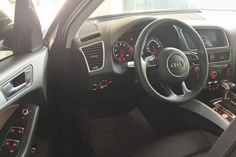 Used Audi Q5 2017 40 TFSI Technology Edition