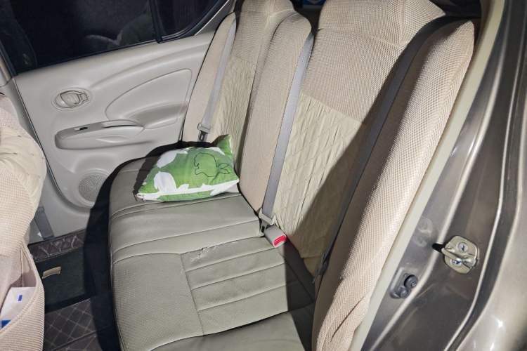 Used Nissan Sunny 2015 1.5XE CVT Comfort Edition Left Rear Seat