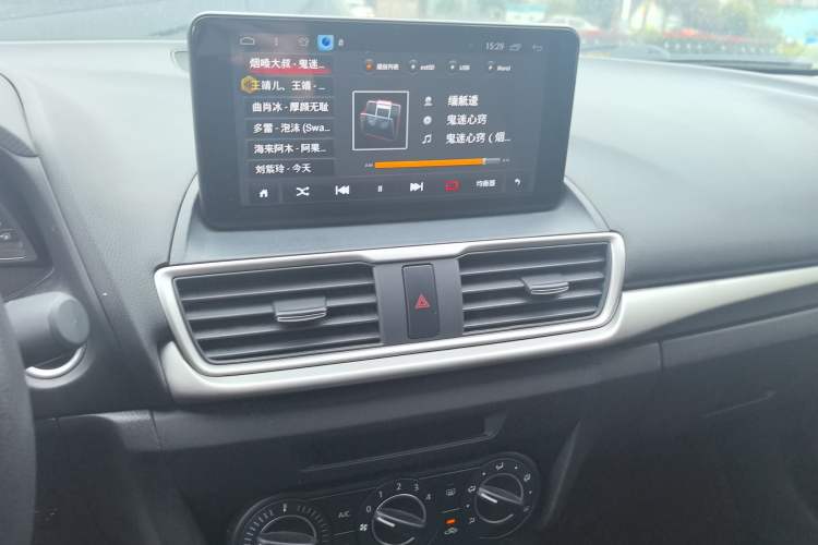 Used Mazda 3 Axela 2019 Cloud-Controlled Version Sedan 1.5L Automatic Comfort Trim China VI Standard