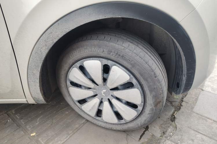 Used Wuling Bingo 2024 333 km Enjoyment Version Right Front Wheel Hub