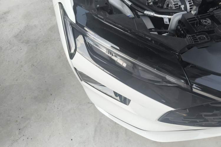 Used Ford Mondeo 2025 2.0T EcoBoost Luxury Version
