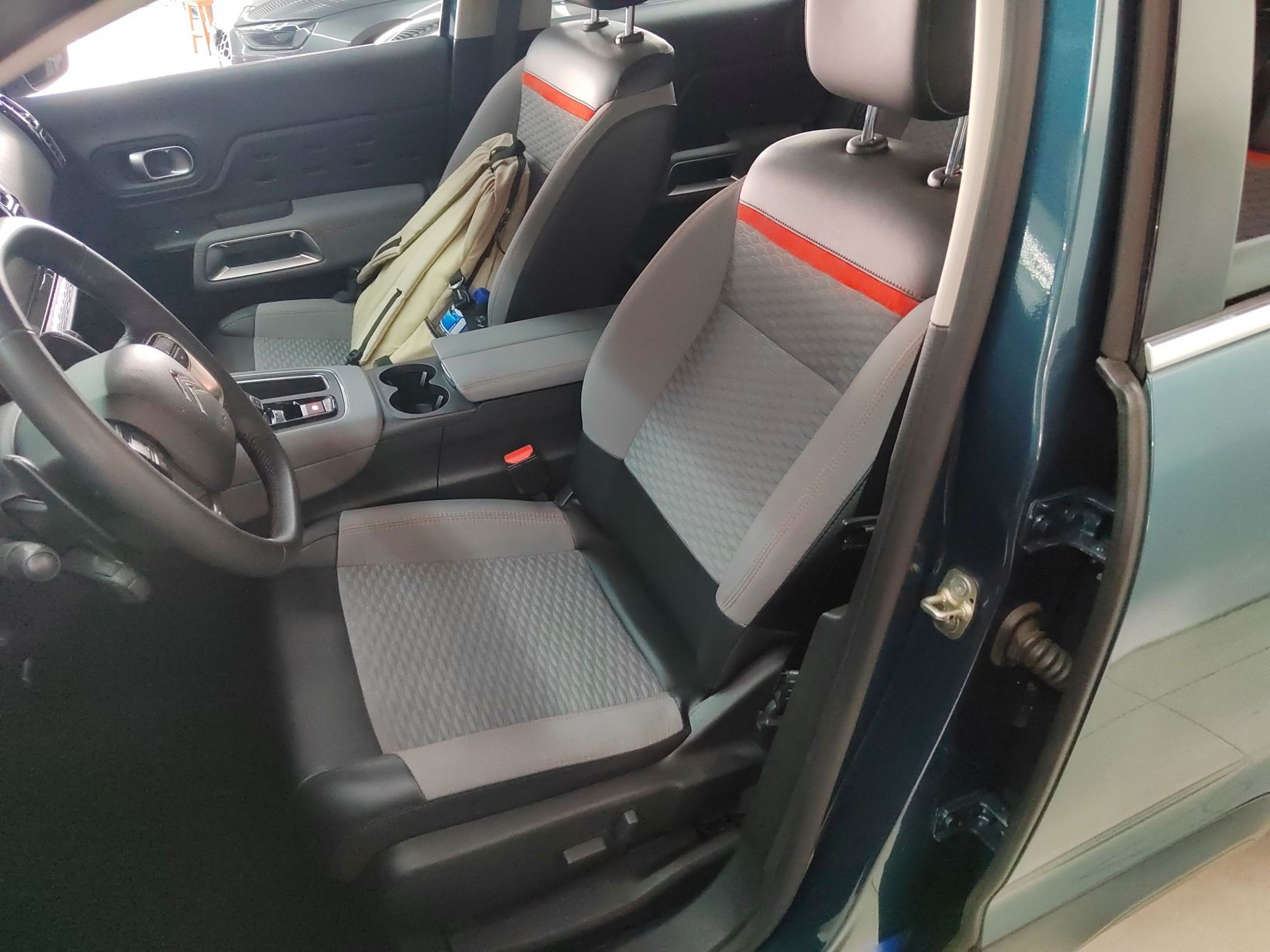 Interior delantero