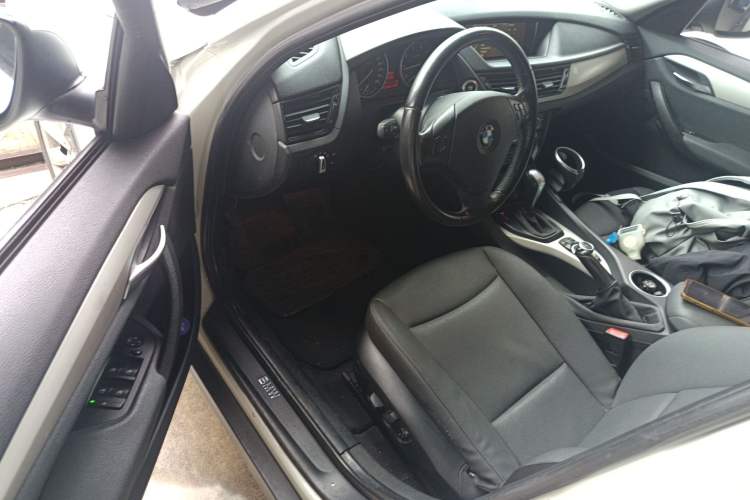 Used BMW X1 2012 sDrive18i Luxury Edition
