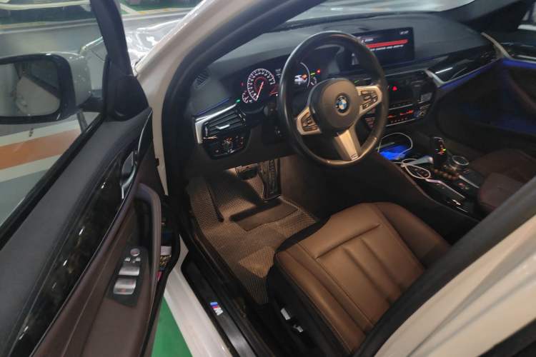 Used BMW 5 Series 2019 Restyled 525Li M Sport Package
