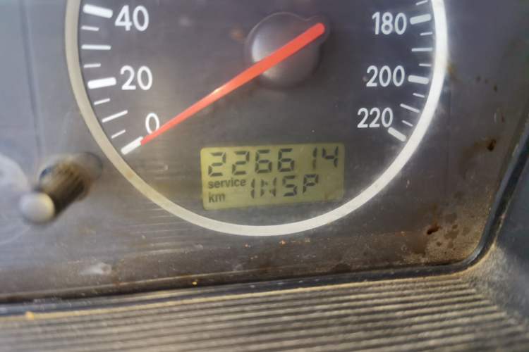 Used Volkswagen Santana Vista 2008 1.8L Manual Comfort Edition Odometer Close Up