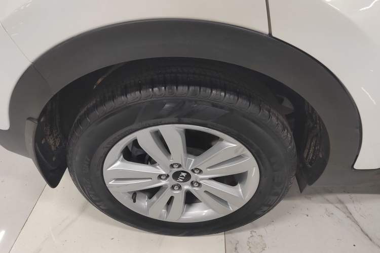 Used Kia KX5 2016 2.0L Automatic 2WD GLS Right Rear Wheel Hub