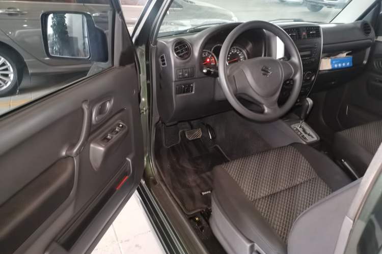 Used Suzuki Jimny 2015 1.3 AT JLX