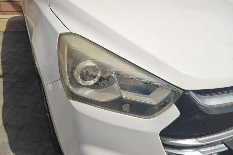 Used JAC Group Refine S2 2015 1.5L Manual Luxury Smart Model Right Front Headlight