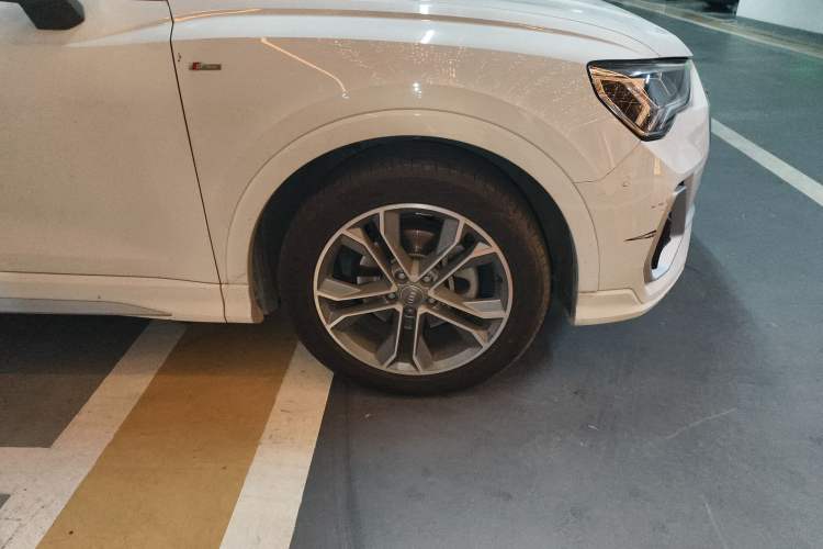 Used Audi Q3 2020 40 TFSI Fashion Dynamic Model