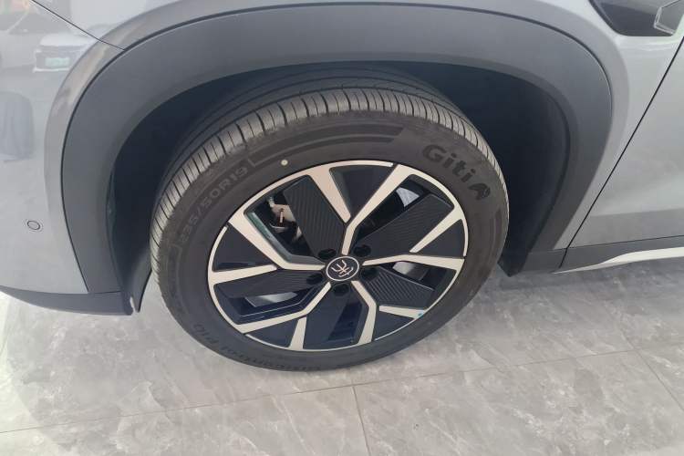 Used BYD Song L DM-i 2025 Intelligent Driving Version 160 km Beyond-Range Type
