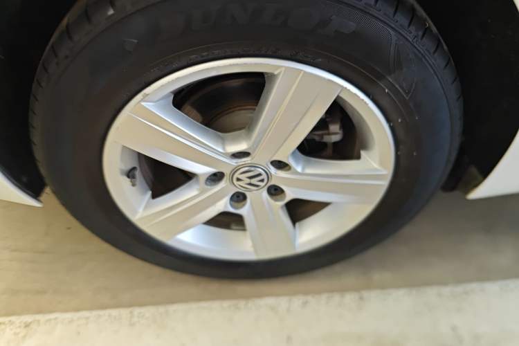 Used Volkswagen Lamando 2017 230TSI DSG Fashion Edition
