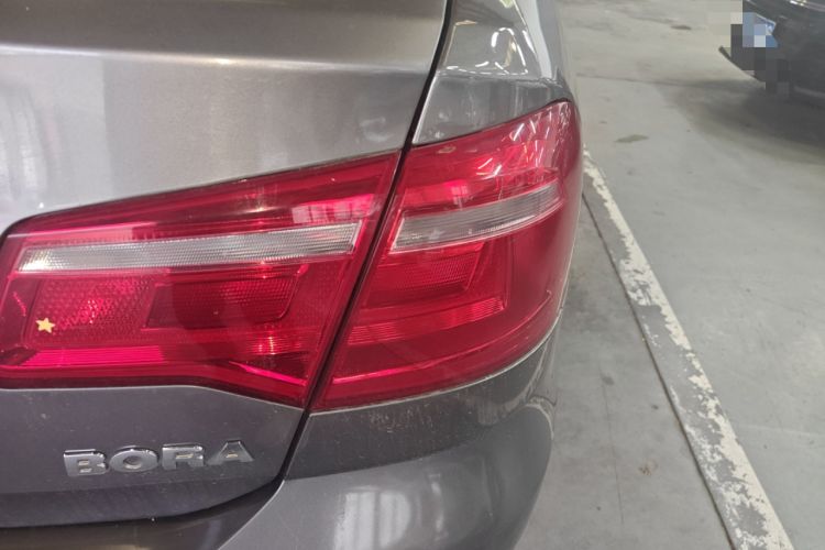 Used Volkswagen Bora 2013 1.6L Manual Fashion Edition Right Rear Taillight