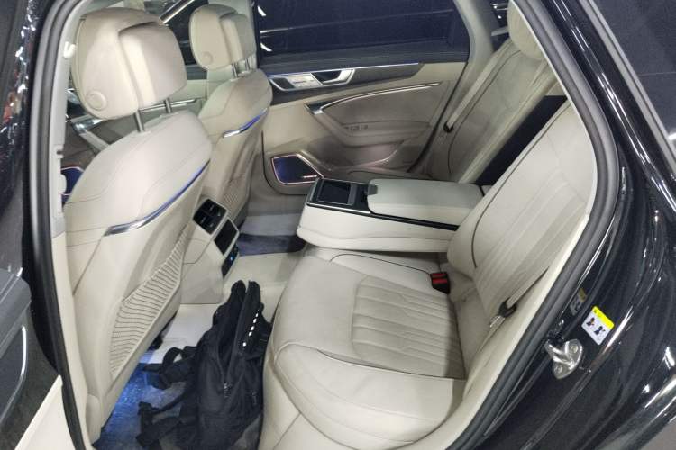 Used Audi A6L 2023 Updated 55 TFSI quattro Prestige Elegant Edition
