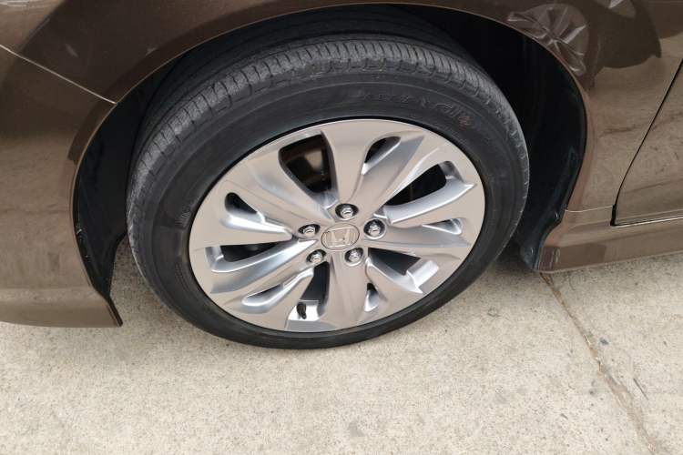 Used Honda Jade 2017 1.8L automatic Comfort version 5 seats