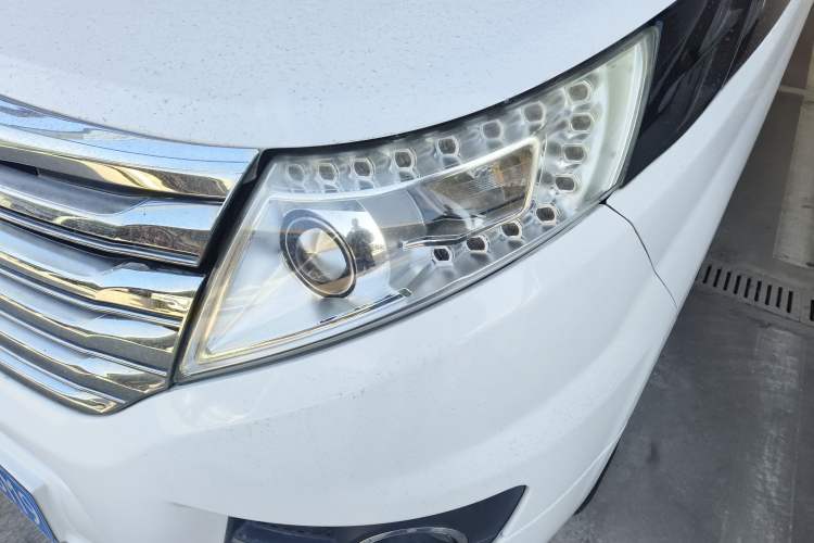 Used JAC Refine M5 2016 2.0T Gasoline Automatic Business Edition