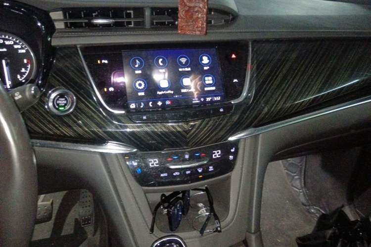 Used Cadillac XT6 2021 28T Six-Seater Four-Wheel-Drive Luxury Version
