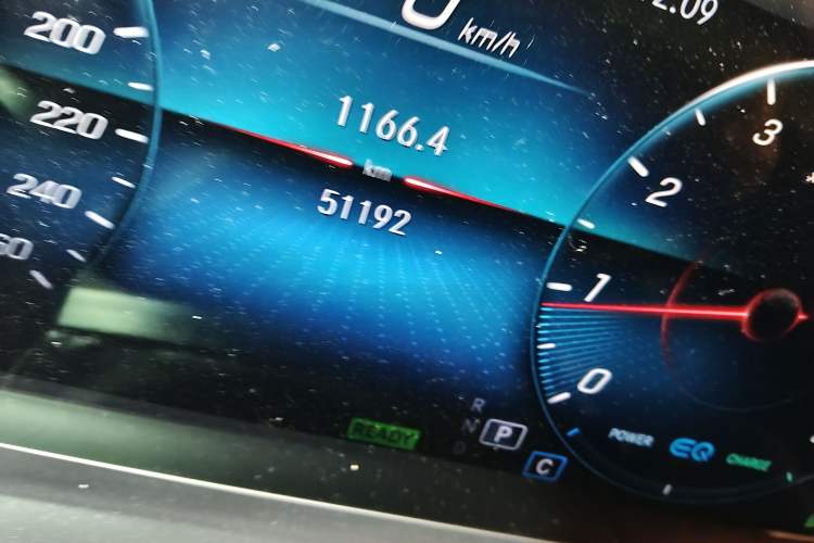 Used Mercedes-Benz GLE Coupe 2020 GLE 450 4MATIC Coupe SUV Fashion Model Odometer Close Up