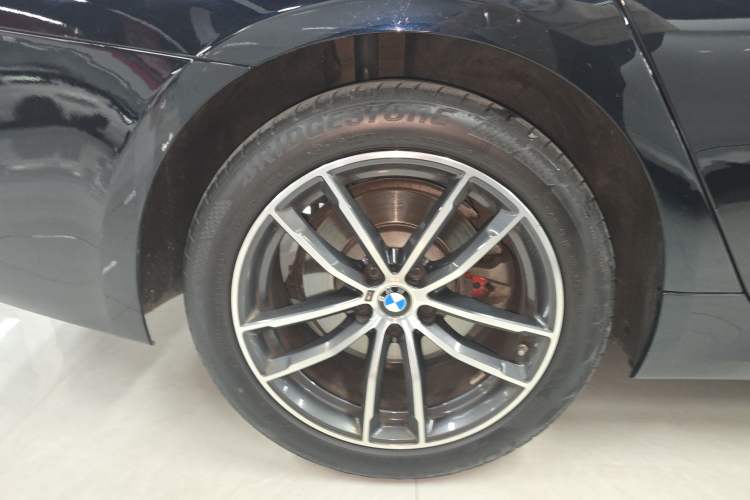 Used BMW 5 Series 2022 Second Facelift 525Li M Sport Package
