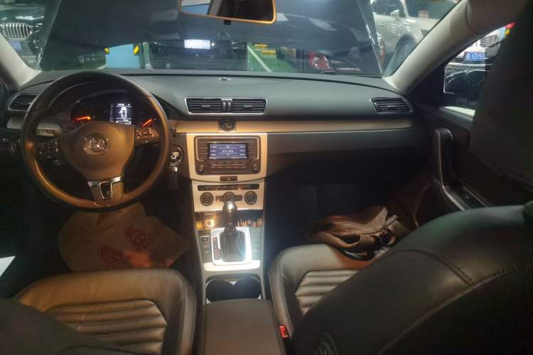 Used Volkswagen Magotan 2016 1.8TSI Smart Enjoyment Leading Model Audio And AC Panel