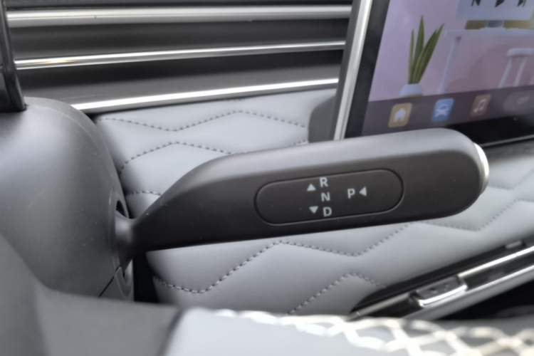 Used Dongfeng NAMMI 01 2026 Model Originality Edition 330Plus
