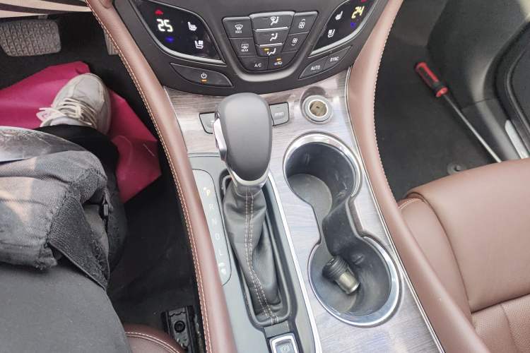 Used Buick Envision 2017 28T Four-Wheel Drive Luxury Model