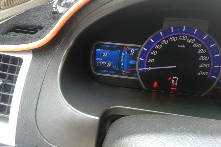 Used BYD S6 2013 Jingyue Edition 2.0L Manual Luxury Model 5 Seats