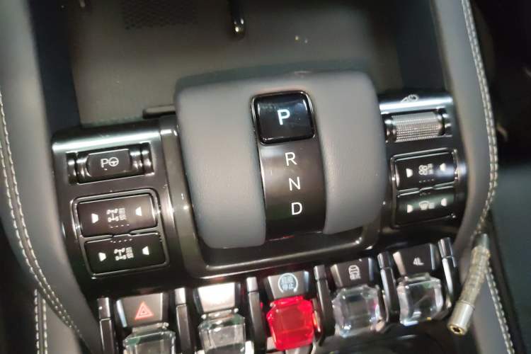 Used Formula Leopard 5 2023 Navigator Edition