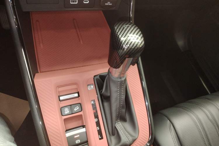 Used Honda Breeze 2023 240TURBO Two-Wheel-Drive Luxury Edition 5 Seats