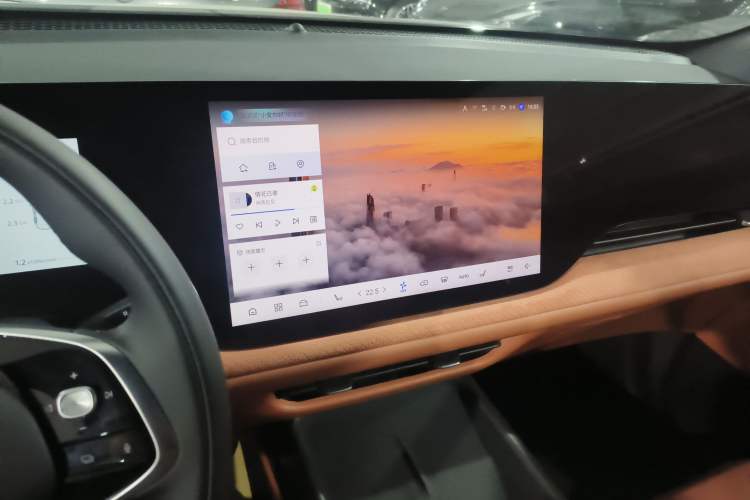 Used CHANGAN CS75 PLUS 2025 4th Generation 1.5T New Blue Whale Smart Luxury Edition Audio And AC Panel