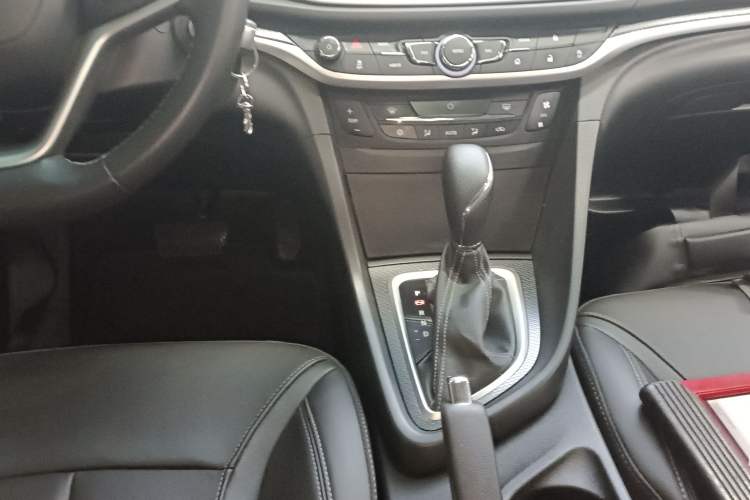 Used Buick GT 2019 18T Automatic Connected Elite Model China VI Standard