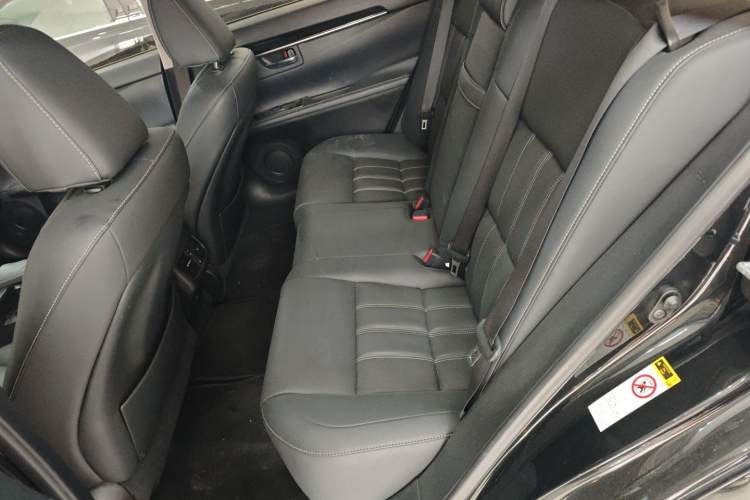 Used Lexus ES 2016 200 Midnight Special Limited Edition Left Rear Seat