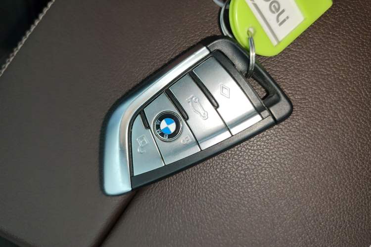 Used BMW 5 Series 2022 Second Facelift 525Li Luxury Package