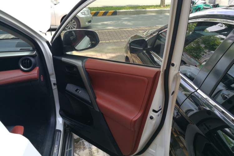 Used Toyota RAV4 2013 2.5L Automatic 4x4 Elite Edition