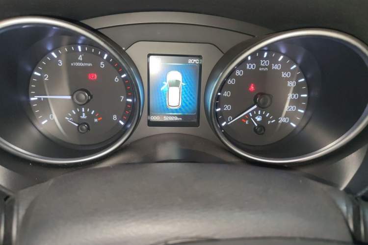 Used Haval H6 Coupe 2015 Blue Label 2.0T Manual Two-Wheel Drive Urban Model