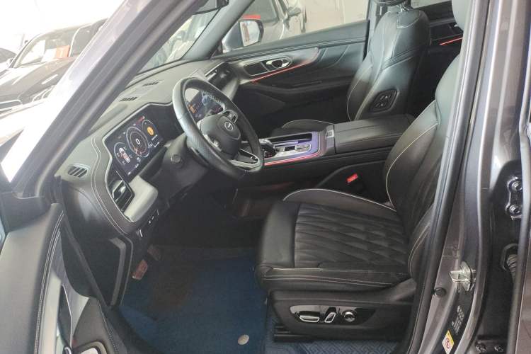 Used GAC Trumpchi GS8 2022 Flagship Series 2.0 TGDI Two-Wheel-Drive Prestige Edition (7 Seats)