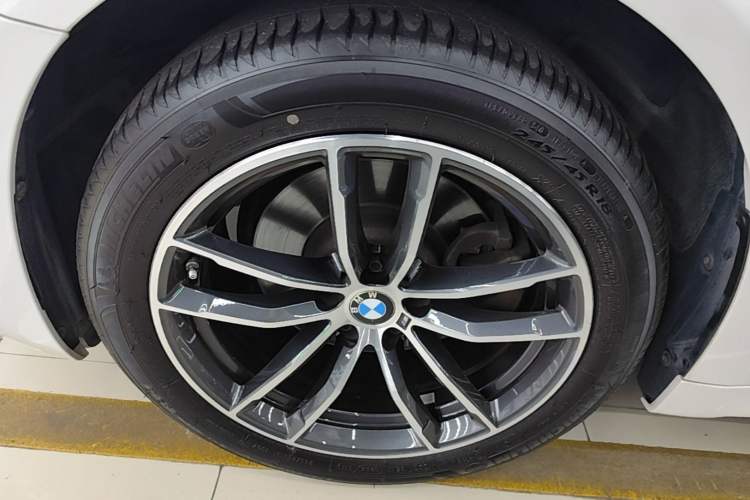 Used BMW 5 Series 2022 Second Facelift 525Li M Sport Package
