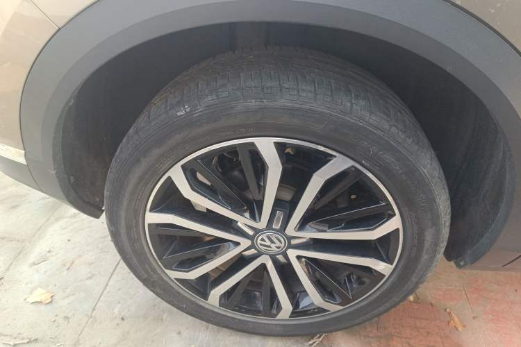 Used Volkswagen T-ROC 2020 280TSI DSG Two-Wheel Drive Comfort Version