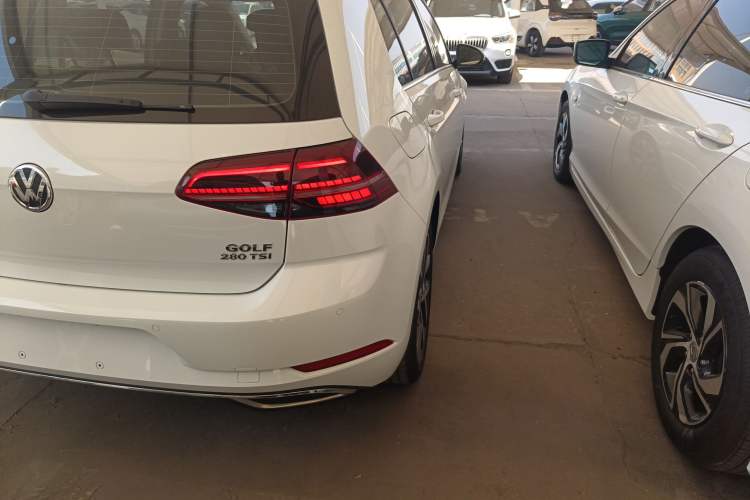 Used Volkswagen Golf 2019 280TSI DSG Luxury Version China VI Standard
