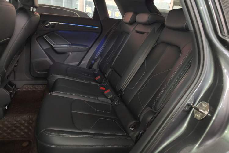 Used Audi Q3 2024 40 TFSI Fashion Dynamic Model