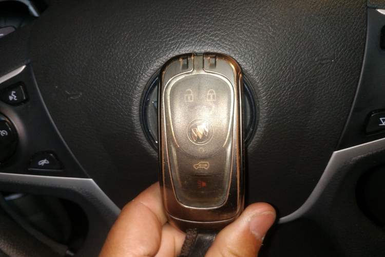 Used Buick GL8 2023 Land Executive Class Smart Enjoyment Model