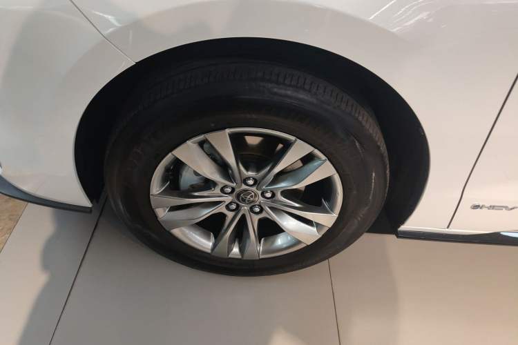 Used Toyota Sienna 2024 2.5L Hybrid Four-Wheel Drive Prestige Edition