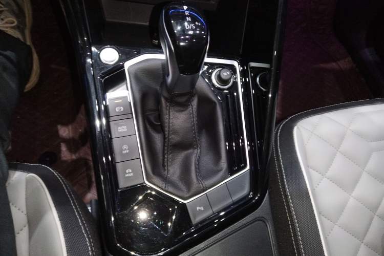 Used Volkswagen Tayron 2025 Zhongxiang Version 300TSI Gear Lever
