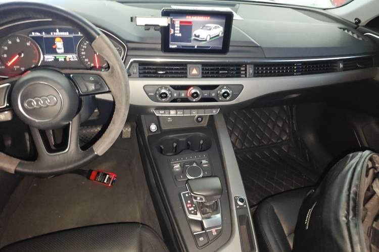 Used Audi A4L 2018 30th Anniversary Edition 40 TFSI Trendy Model
