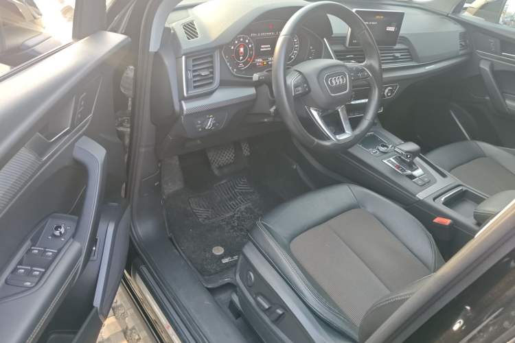 Used Audi Q5L 2018 45 TFSI Prestige Fashion Edition China VI Emission Standard Driver Seat